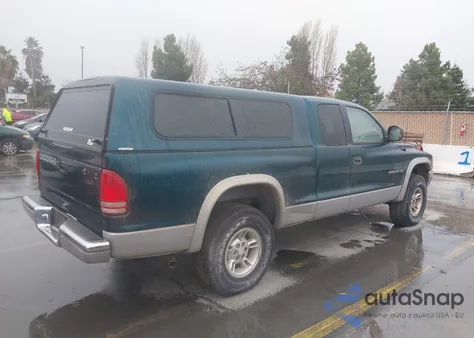 1999 Dodge Dakota Slt/Sport from USA, damaged, VIN 1B7GG22X3XS266191